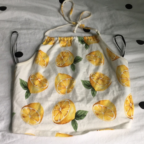 I’m selling a forever 21 lemon top - Picture 1 of 5